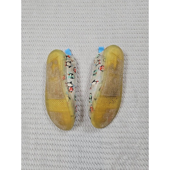 Toms Shoes Girls 1.5 Slip On Fur Lined Penguin Print - Picture 6 of 9
